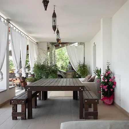 A Casa Di Elena *